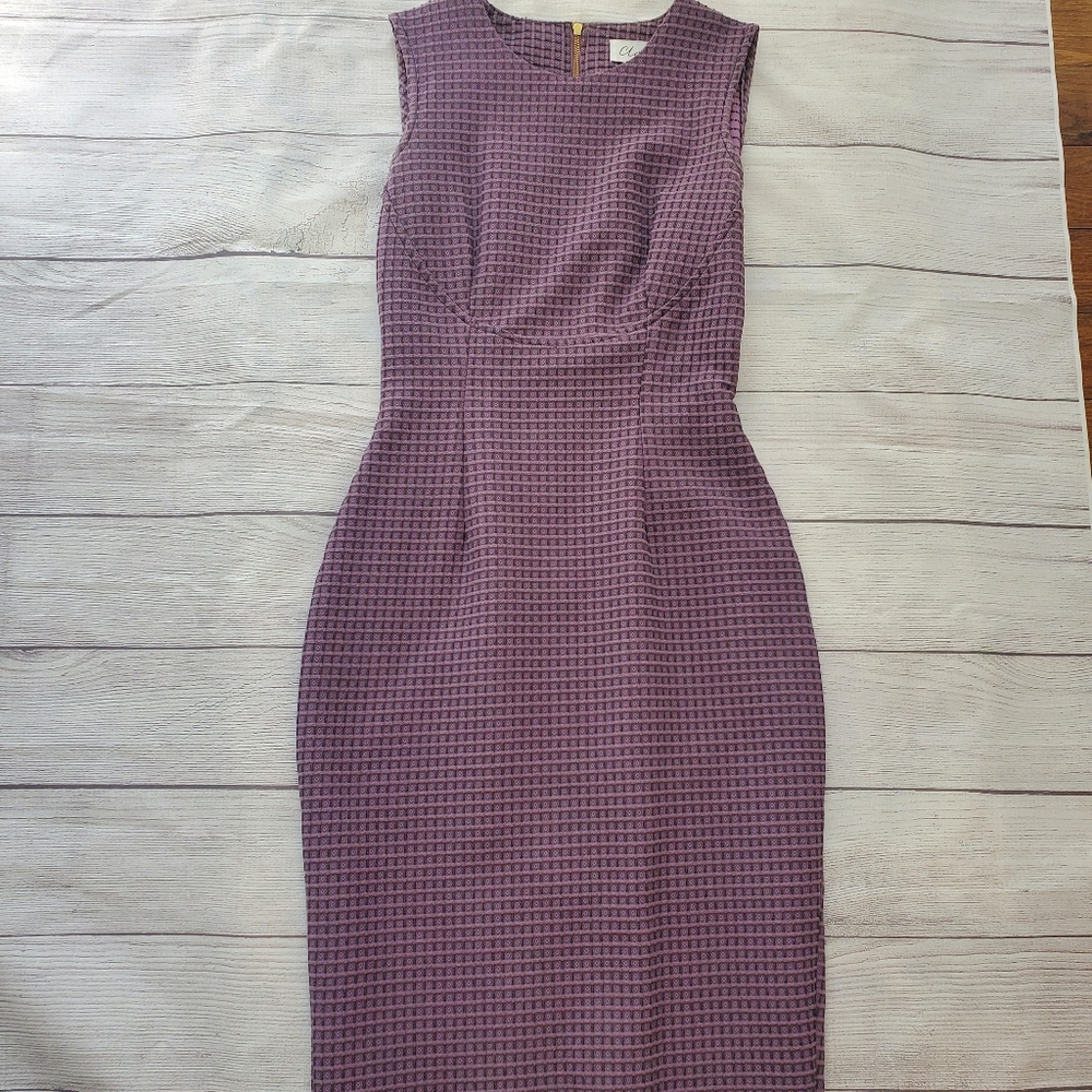 Closet form fitting purple pattern dress. 💜 Size 4.